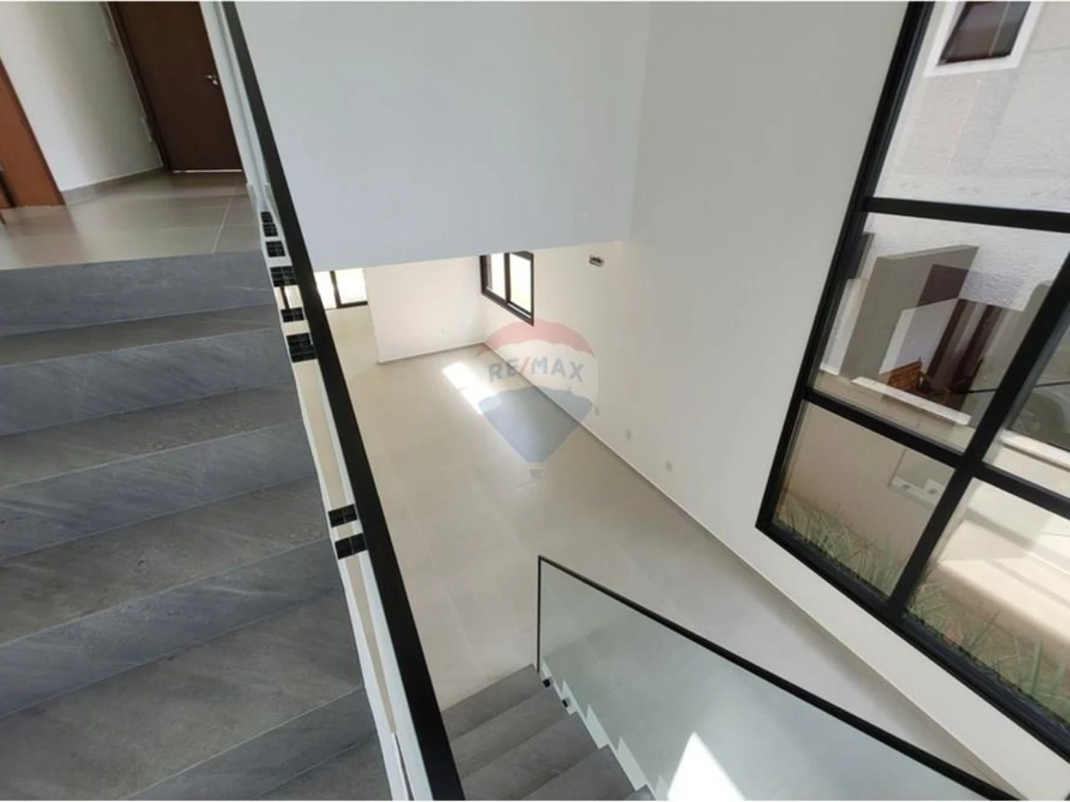 Casa 4 Dormitórios à Venda no Condomínio Arvoredo, Rio Vermelho