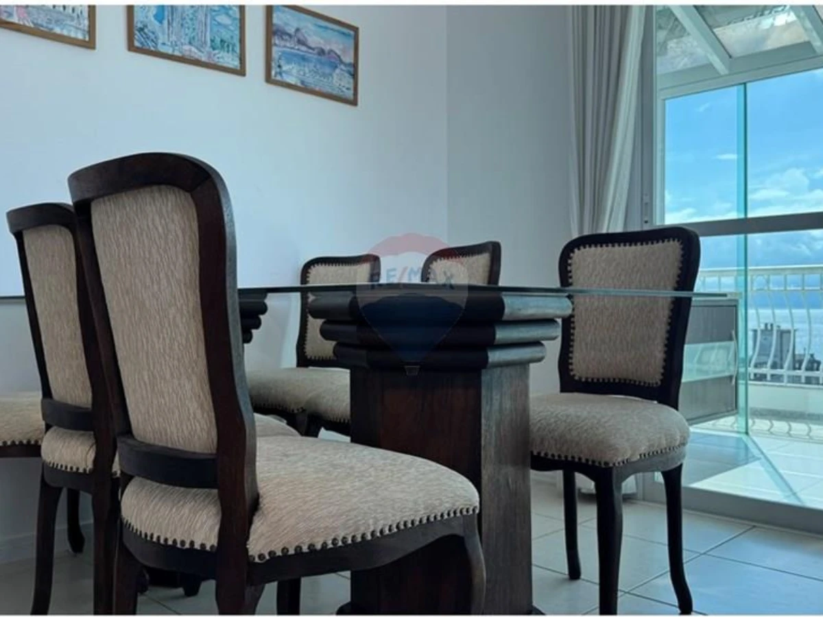 Cobertura 252 m² com Vista para o Mar — Agronômica, Florianópolis