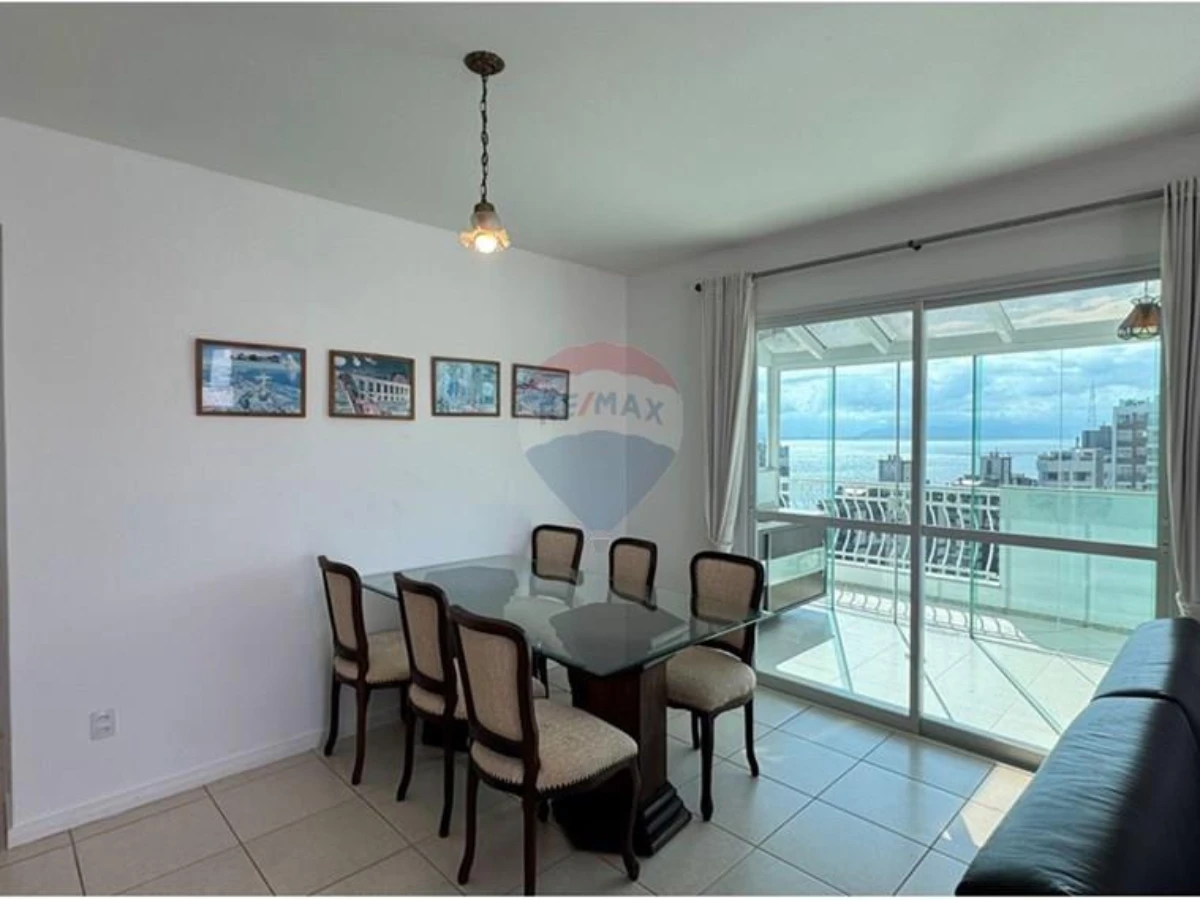 Cobertura 252 m² com Vista para o Mar — Agronômica, Florianópolis