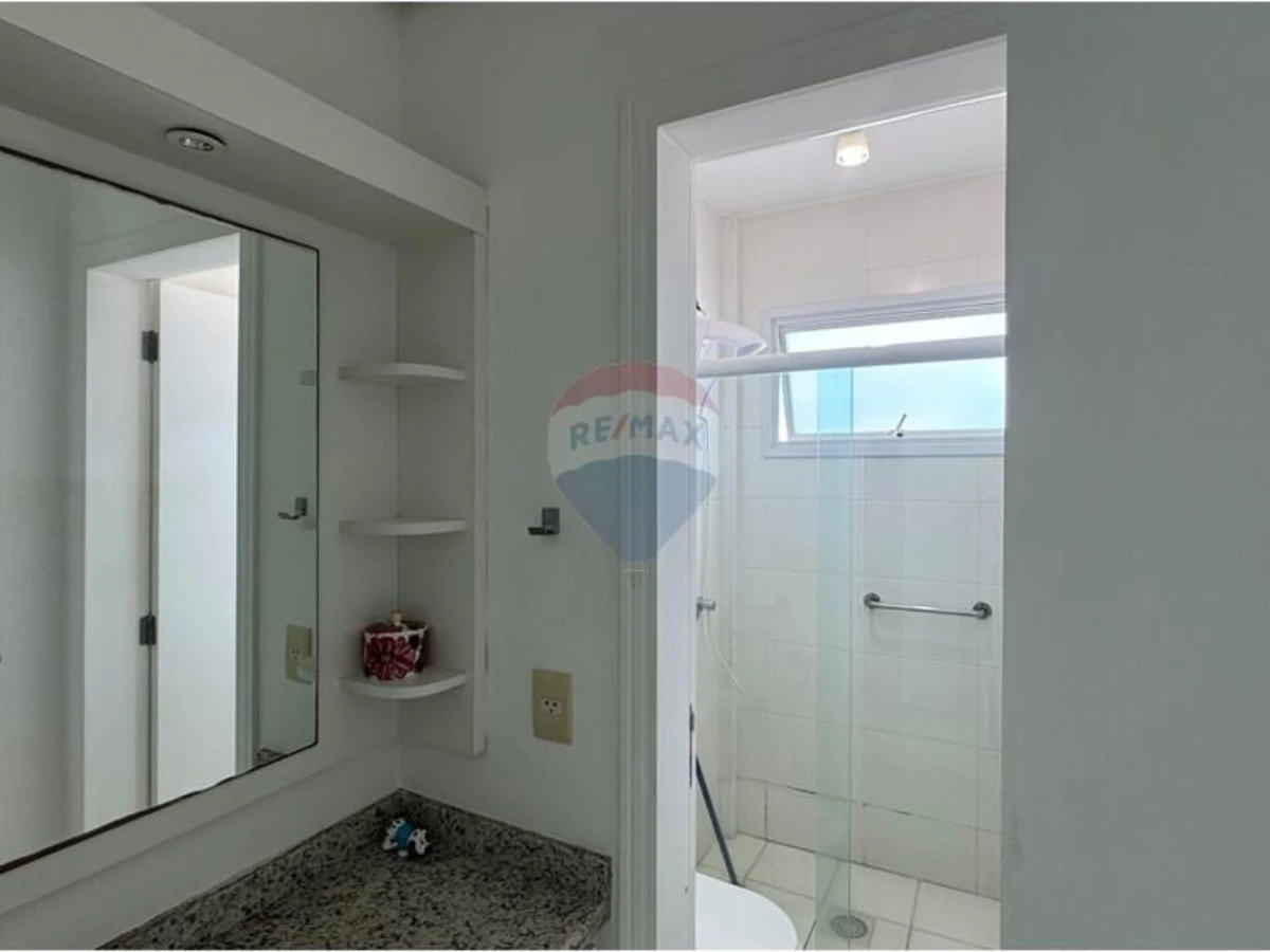 Cobertura 252 m² com Vista para o Mar — Agronômica, Florianópolis