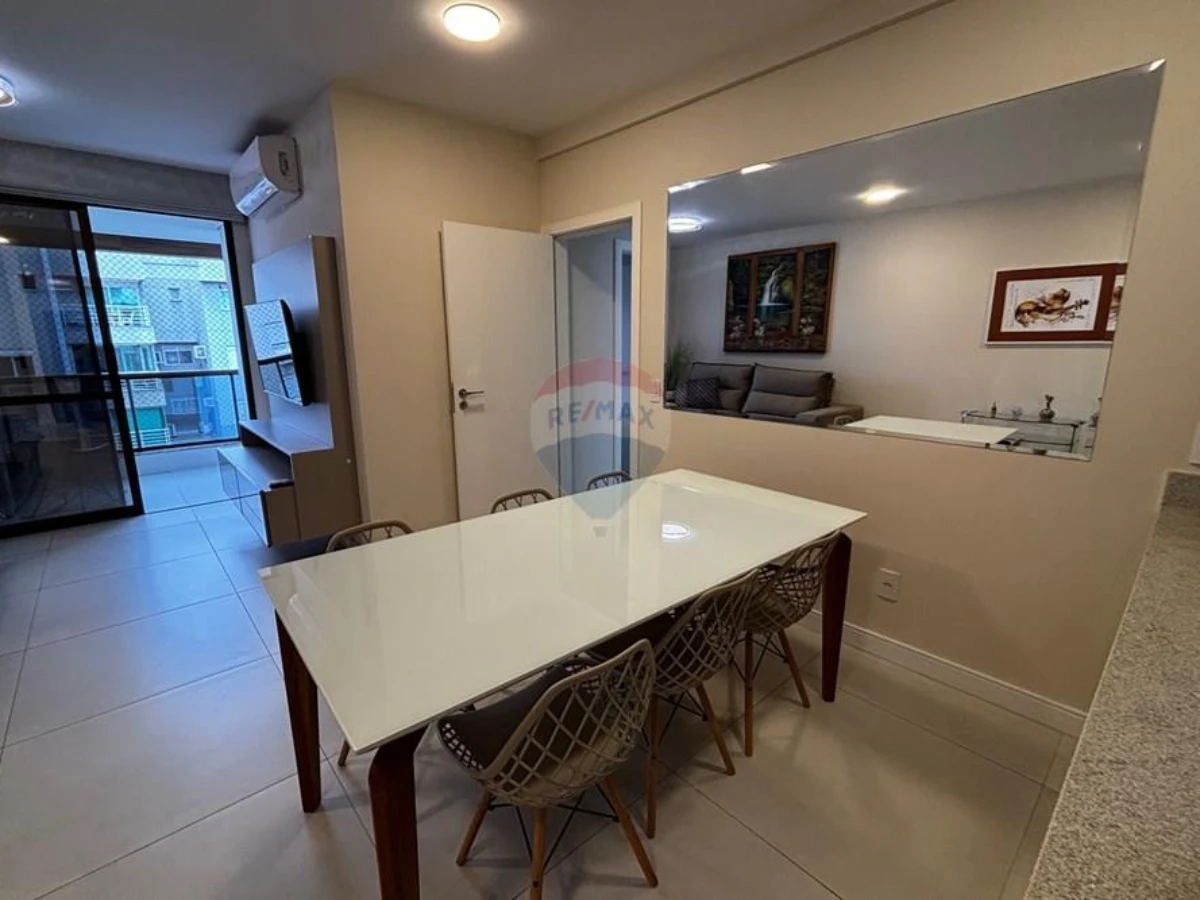Apartamento 3 Quartos à Venda em Canasvieiras, Florianópolis – Pé na Areia