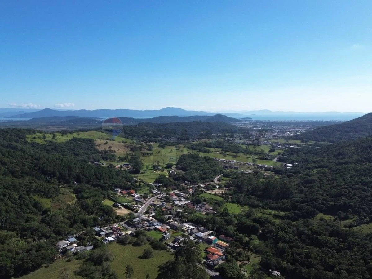 Chácara à Venda — Vargem Grande, Florianópolis, 12.268 m²