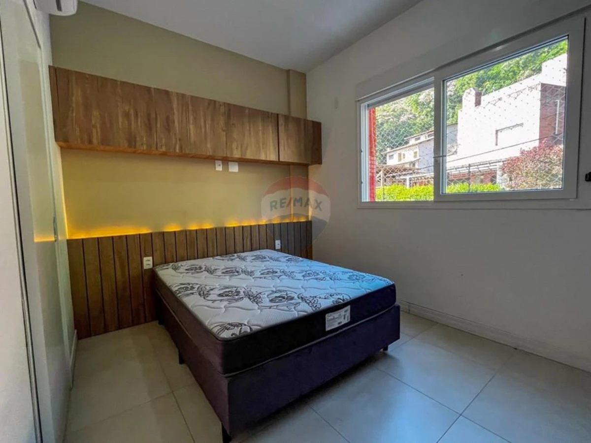 Apartamento 1 Dormitório à Venda no Centro de Florianópolis