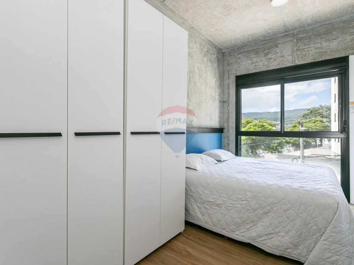 Apartamento 3 Suítes à Venda na Carvoeira, Florianópolis