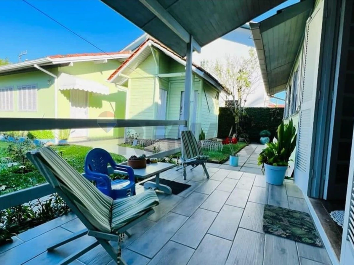 Casa à Venda no Campeche, Florianópolis — Terreno de 450 m²