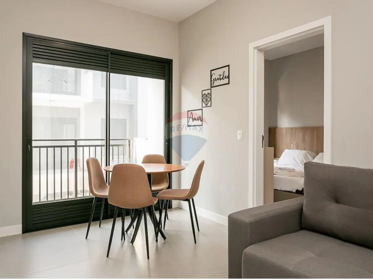 Apartamento 1 Dormitório com Suíte à Venda em Cachoeira do Bom Jesus, Florianópolis