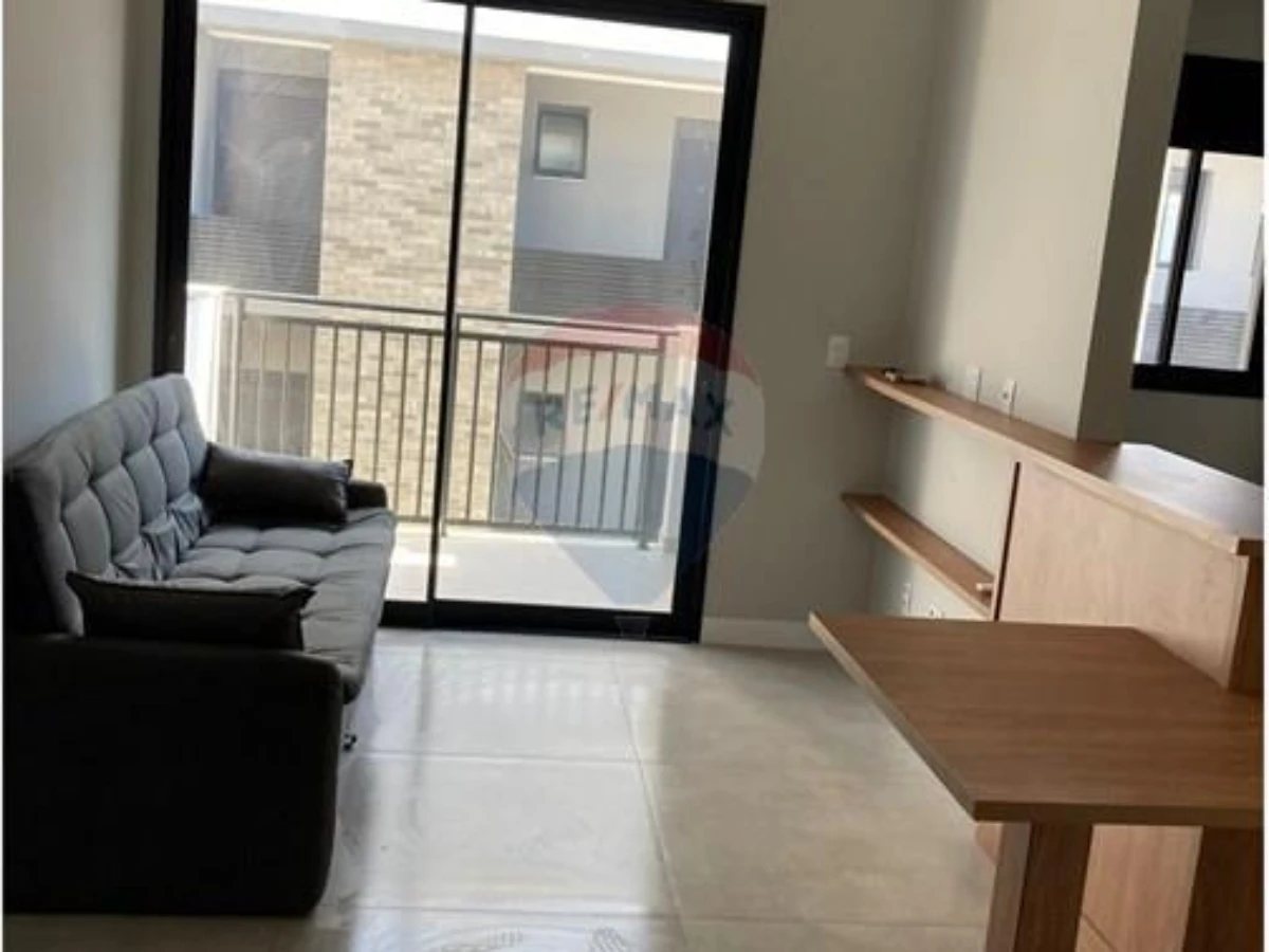 Apartamento Mobiliado 1 Quarto à Venda — Cachoeira do Bom Jesus, Florianópolis