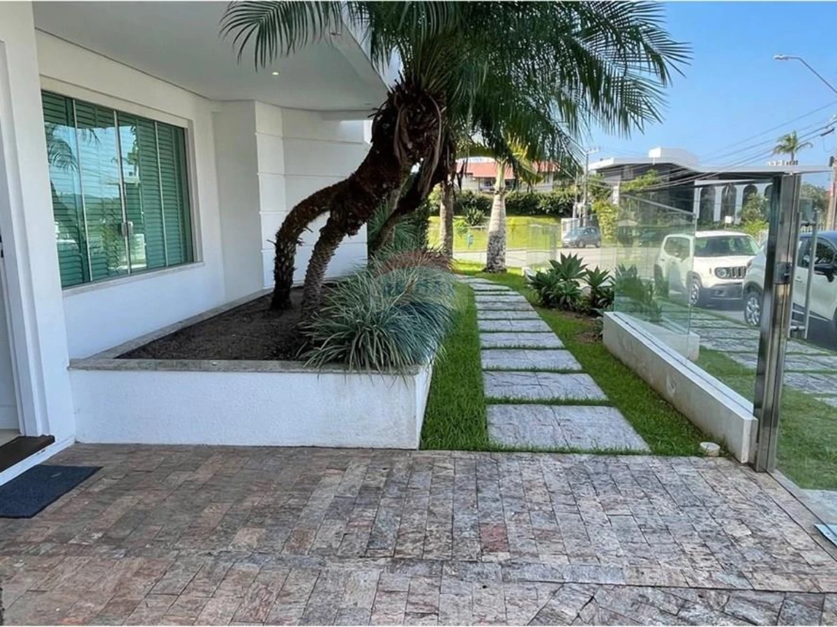 Casa 7 Dormitórios à Venda na Lagoa da Conceição, Florianópolis