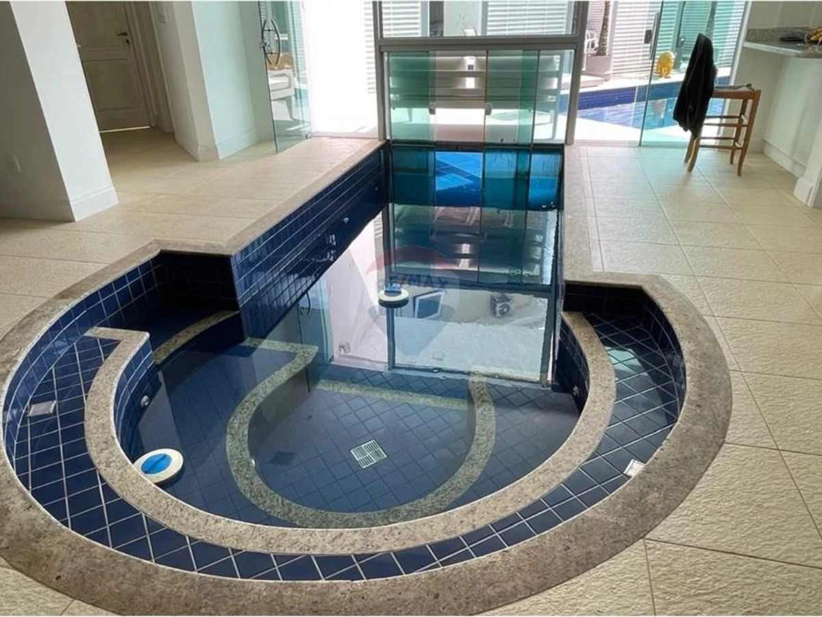 Casa 7 Dormitórios à Venda na Lagoa da Conceição, Florianópolis