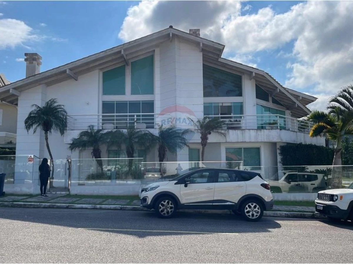 Casa 7 Dormitórios à Venda na Lagoa da Conceição, Florianópolis