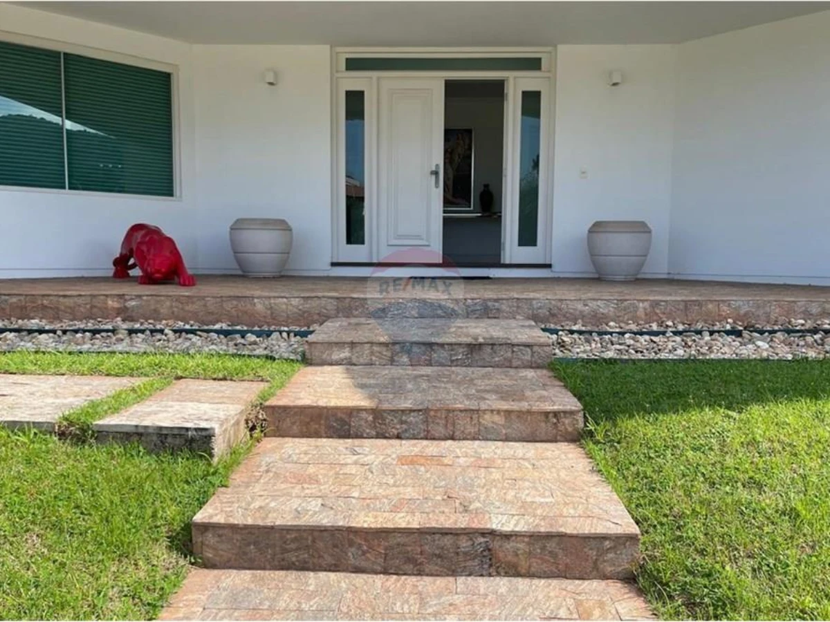 Casa 7 Dormitórios à Venda na Lagoa da Conceição, Florianópolis