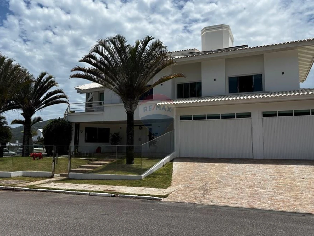 Casa 7 Dormitórios à Venda na Lagoa da Conceição, Florianópolis