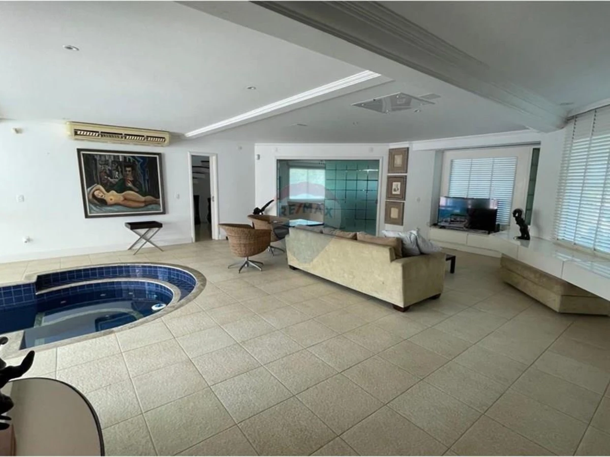 Casa 7 Dormitórios à Venda na Lagoa da Conceição, Florianópolis