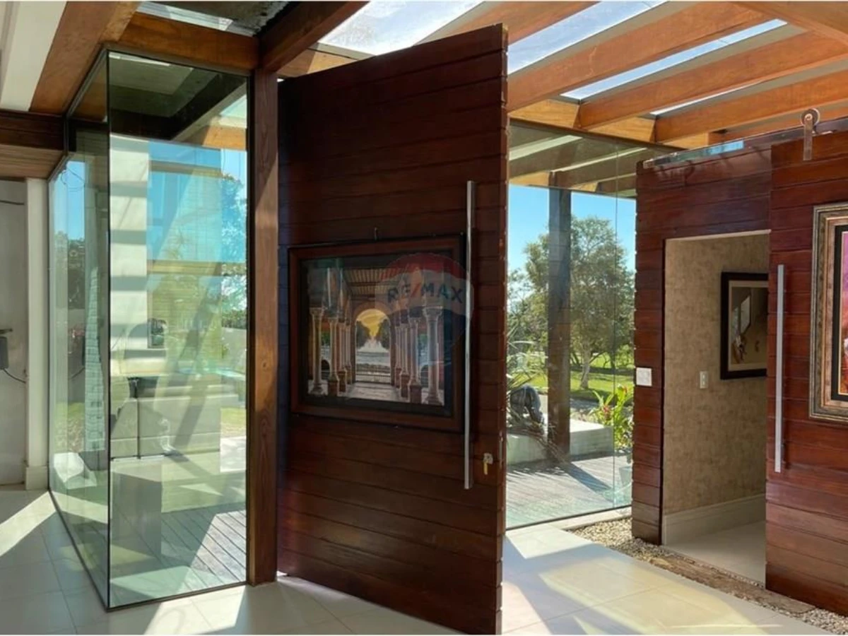 Casa 8 Dormitórios à Venda — Costão Golf Ville, Ingleses