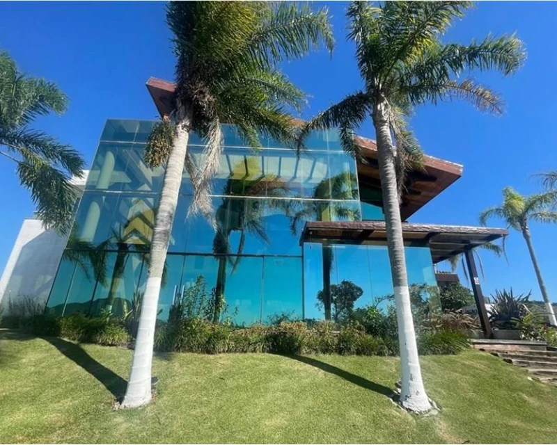 Casa 8 Dormitórios à Venda — Costão Golf Ville, Ingleses