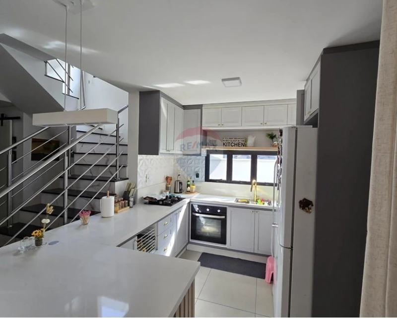 Casa 3 Quartos à Venda no Rio Vermelho, Florianópolis