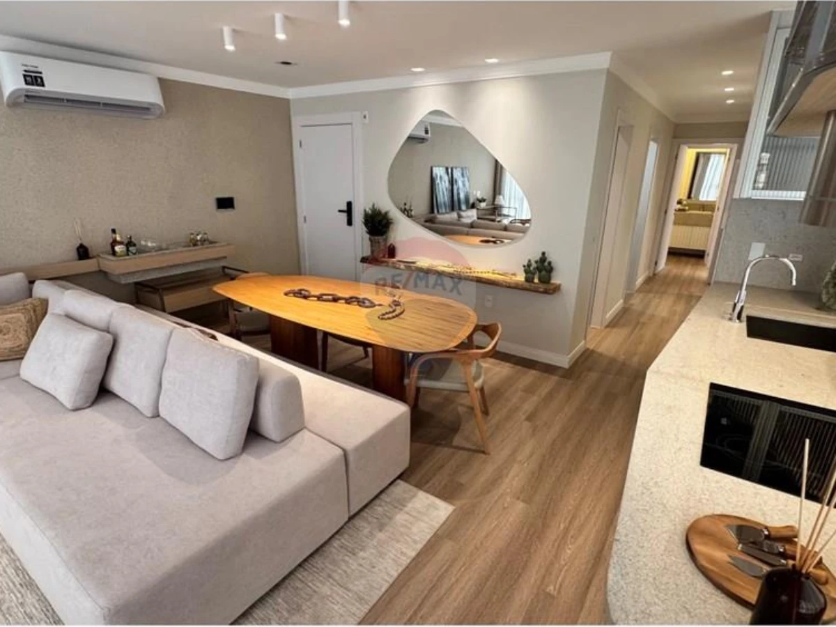 Apartamento 2 Dormitórios com Vista para o Mar à Venda em Ingleses, Florianópolis